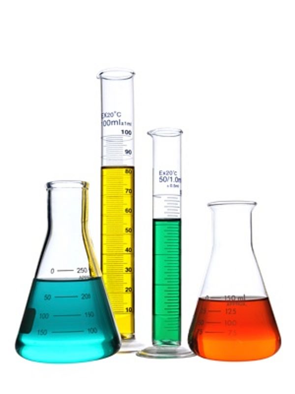 Chemiekolben mit Flüssigkeiten